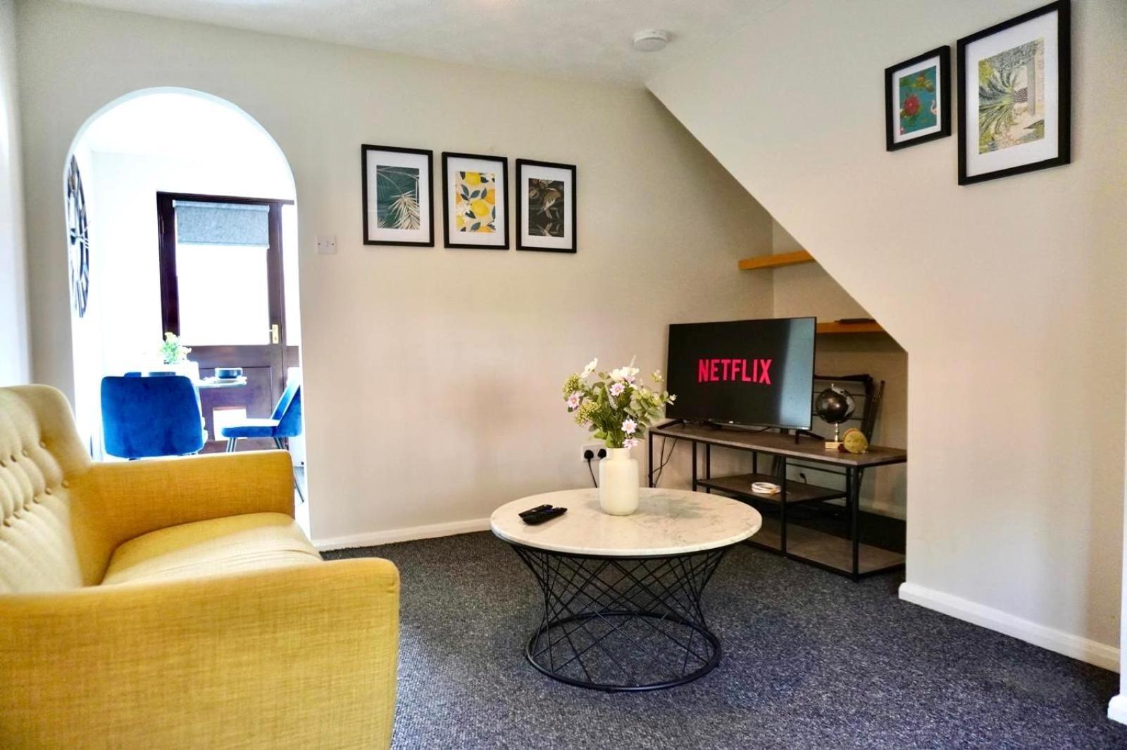 Дом отдыха 2 Bed With Parking And Netflix