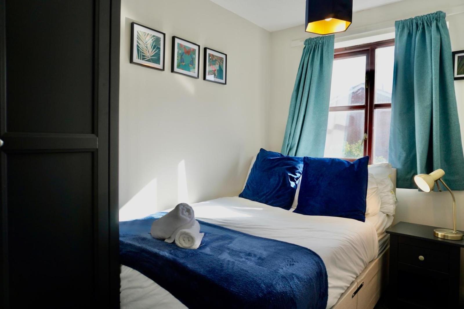 Дом отдыха 2 Bed With Parking And Netflix *